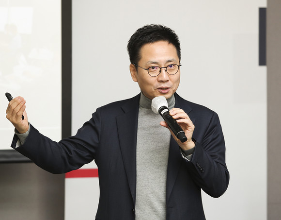 1일 기자간담회에서 발표 중인 조원균 포티넷 코리아 대표